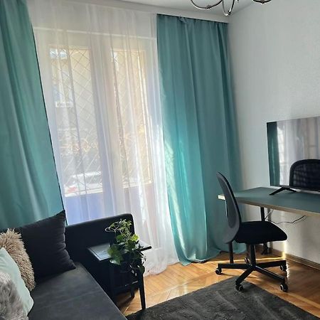 Ferienwohnung Groundfloor Rahmaninov Bukarest Exterior foto